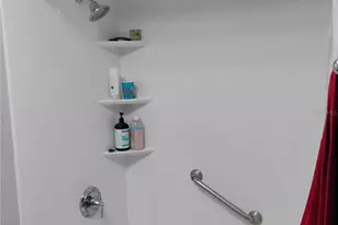 4515 Orangewood Loop E, Lakeland, FL 33813 - Photo 8