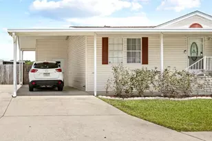 3915 Kiah Dr, Wesley Chapel, FL 33543 - Photo 2