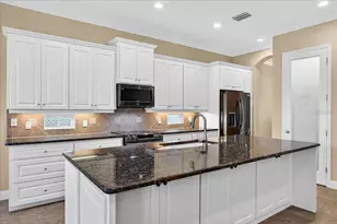 1772 Laurel Glen Pl, Lakeland, FL 33803 - Photo 8