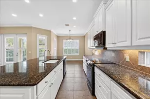 1772 Laurel Glen Pl, Lakeland, FL 33803 - Photo 10