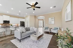 1772 Laurel Glen Pl, Lakeland, FL 33803 - Photo 2