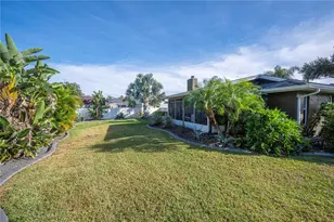 8741 Mt Royal Ln, Lakeland, FL 33809 - Photo 36