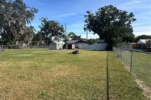 5939 Hilltop Ln E, Lakeland, FL 33809 - Photo 26