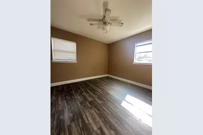 5939 Hilltop Lane E, Lakeland, FL 33809 - Photo 8