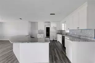 1723 W Daughtery Rd, Lakeland, FL 33810 - Photo 10