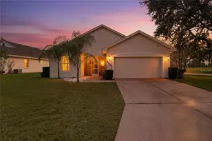 3201 Oak Tree Ln, Winter Haven, FL 33884 - Photo 2