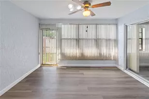 1121 Bowsprit Ln, Holiday, FL 34691 - Photo 12