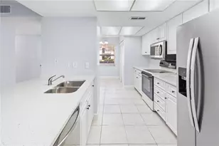 1121 Bowsprit Ln, Holiday, FL 34691 - Photo 6