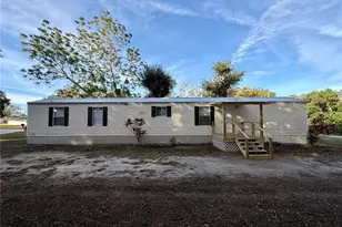 4447 Tammy Lee Ln, Lakeland, FL 33813 - Photo 1