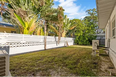 3967 Arkansas Avenue NE, Saint Petersburg, FL 33703 - Photo 32