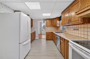 1542 Lake Ariana Blvd, Auburndale, FL 33823 - Photo 16