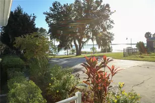 1542 Lake Ariana Blvd, Auburndale, FL 33823 - Photo 8