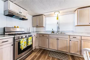 1612 Spring Dr, Lakeland, FL 33801 - Photo 6