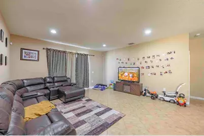 8853 Hinsdale Heights Drive, Polk City, FL 33868 - Photo 6