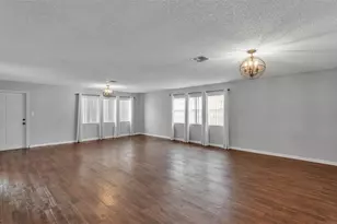 553 Villa Vista Blvd, Lakeland, FL 33813 - Photo 8