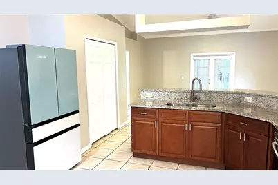326 Fox Lake Drive, Lakeland, FL 33809 - Photo 10