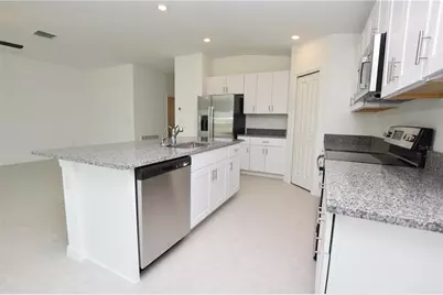 1940 Red Loop, Lakeland, FL 33801 - Photo 4