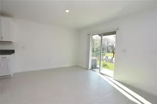 1940 Red Loop, Lakeland, FL 33801 - Photo 10