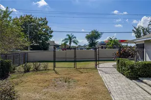 1003 Sugartree Dr S, Lakeland, FL 33813 - Photo 54