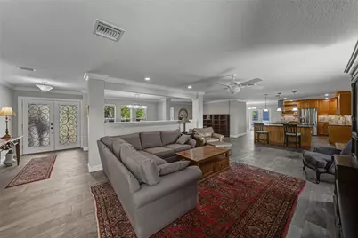 1003 Sugartree Drive S, Lakeland, FL 33813 - Photo 8