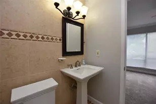 1836 N Crystal Lake Dr, Lakeland, FL 33801 - Photo 6