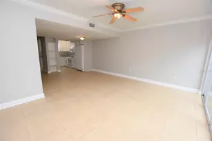 1836 N Crystal Lake Dr, Lakeland, FL 33801 - Photo 14