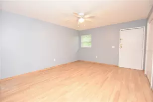 613 Robin Rd, Lakeland, FL 33803 - Photo 12