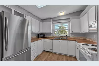 5079 Lodgewood Drive, Lakeland, FL 33810 - Photo 16