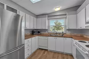 5079 Lodgewood Dr, Lakeland, FL 33810 - Photo 16