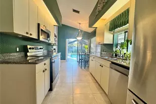 1406 Walden Oaks Pl, Plant City, FL 33563 - Photo 16