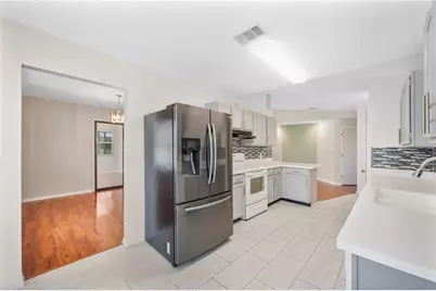 550 Eagle Run, Lakeland, FL 33809 - Photo 8