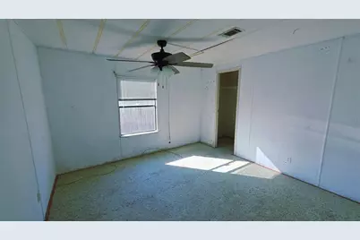 437 Skyline Drive E, Lakeland, FL 33801 - Photo 14