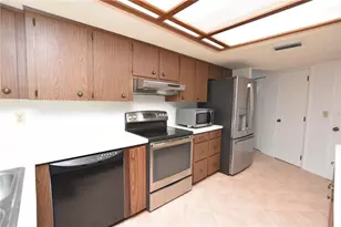 4653 San Paulo Ct, Lakeland, FL 33813 - Photo 4