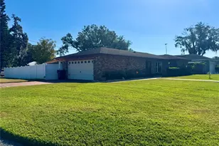 1435 Country Ridge Dr, Lakeland, FL 33801 - Photo 2