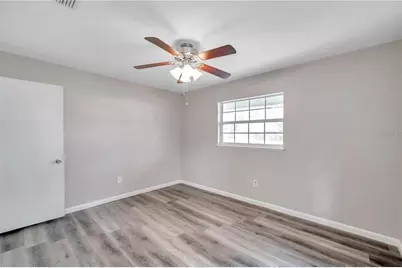 8100 5th Street N, Saint Petersburg, FL 33702 - Photo 40