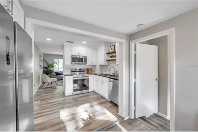 8100 5th Street N, Saint Petersburg, FL 33702 - Photo 24