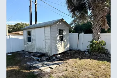 1404 Crescent Place, Lakeland, FL 33801 - Photo 10