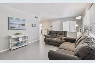 250 Rosery Road NW #300, Largo, FL 33770 - Photo 10