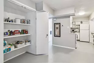 250 Rosery Rd NW, Largo, FL 33770 - Photo 14