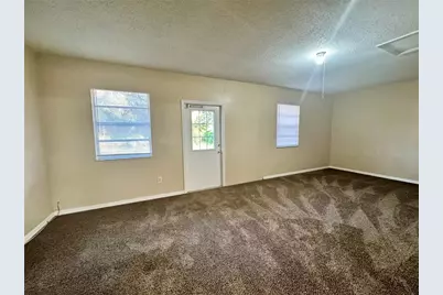 1516 Hawk Griffin Road, Plant City, FL 33563 - Photo 8