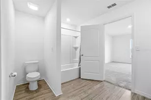 2001 Amber Sweet Cir, Dundee, FL 33838 - Photo 18