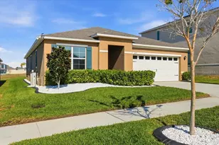 629 Griffon Ave, Lake Alfred, FL 33850 - Photo 2