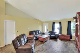 8004 Settlers Creek Ln, Lakeland, FL 33810 - Photo 4