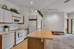 4655 Casablanca Cir, Sebring, FL 33870 - Photo 14