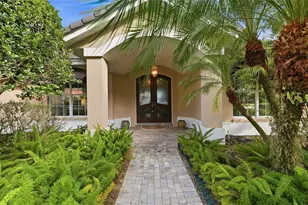 108 Lake Region Blvd N, Winter Haven, FL 33881 - Photo 2