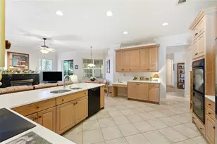 108 Lake Region Blvd N, Winter Haven, FL 33881 - Photo 12