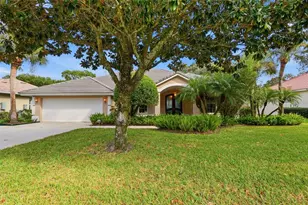 108 Lake Region Blvd N, Winter Haven, FL 33881 - Photo 1