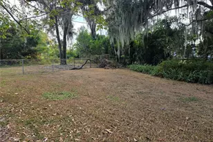 404 NW 7th St, Mulberry, FL 33860 - Photo 8