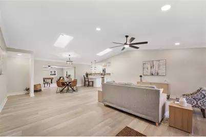 5614 Lazy Creek Drive, Lakeland, FL 33811 - Photo 4