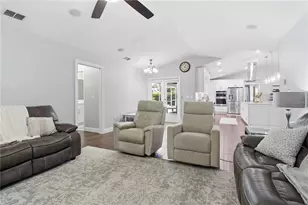 2535 Sleepy Hollow Ln, Lakeland, FL 33810 - Photo 8